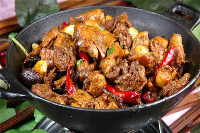 清真雅古布黄焖鸡米饭