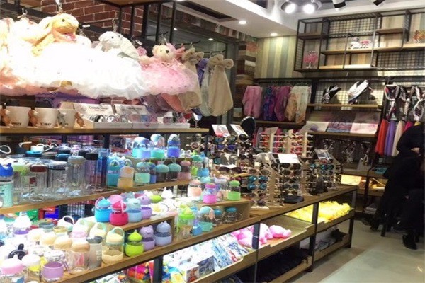 伶俐饰品店加盟