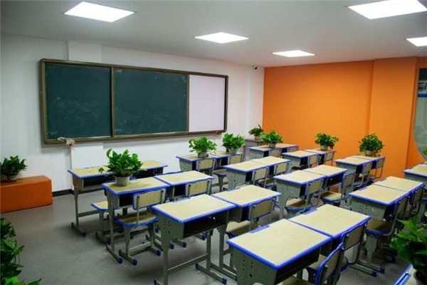 先锋外国语培训学校加盟