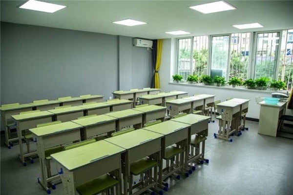先锋外国语培训学校加盟