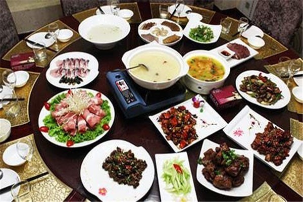 茉莉爱家儿童主题餐厅加盟