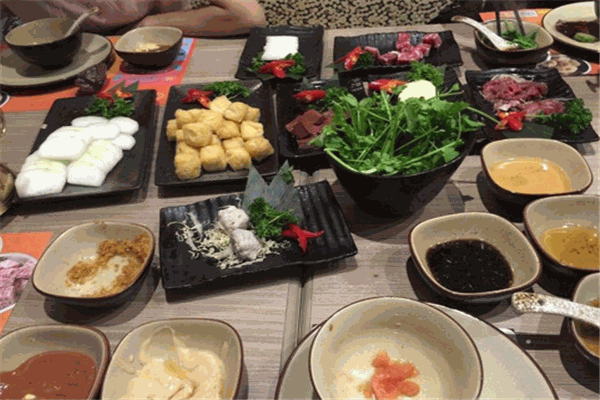 牛代表四季潮汕牛肉火锅加盟