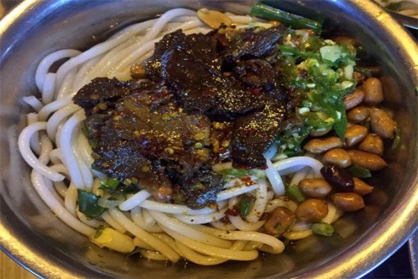 麻麻辣辣卤粉加盟