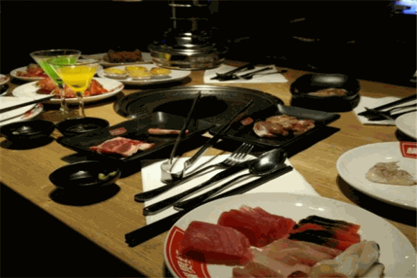 横贯线烤肉自助店加盟
