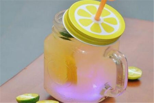 童话季奶茶加盟
