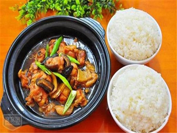 泉味源黄焖鸡米饭