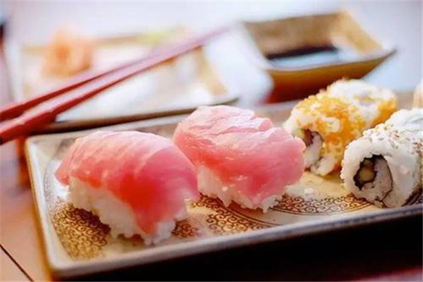 彩虹饭团加盟