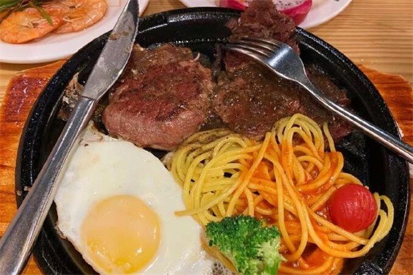 酷肯曼牛排自助餐厅加盟