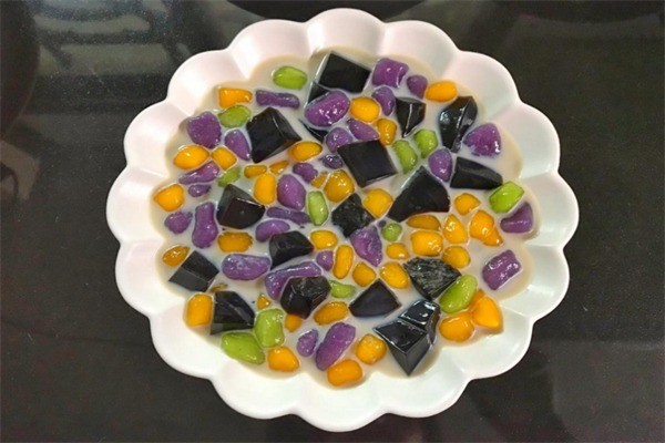 友家仙草芋圆加盟