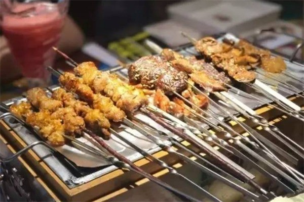 爱鲁串加盟