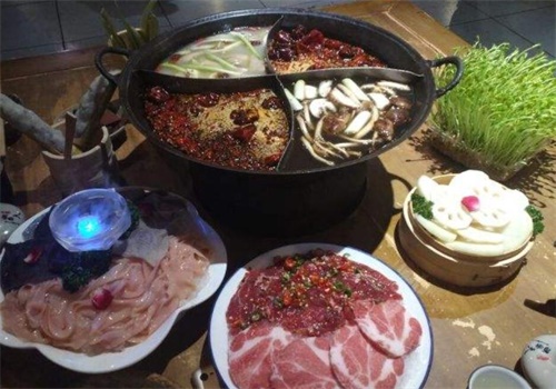 白乐天毛肚火锅加盟