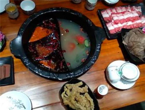鑫百信火锅加盟
