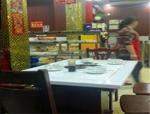 鑫旺鸡煲加盟
