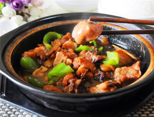 鲁香源黄焖鸡米饭加盟