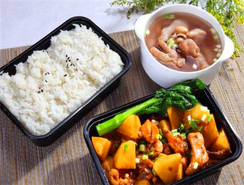一席地餐饮加盟