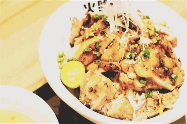 火隐烧肉丼饭加盟