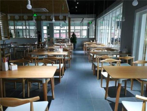 小贤家快餐加盟