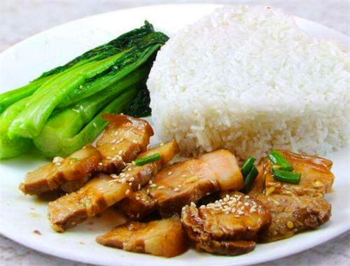 老伯卤肉饭加盟