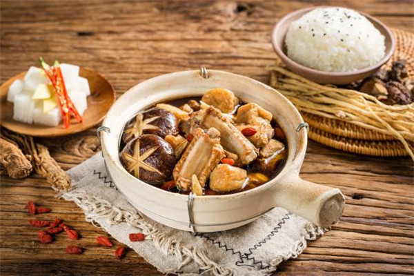味鼎居排骨米饭加盟