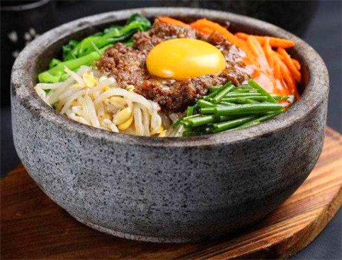 尚合屋石锅拌饭加盟