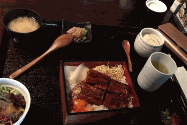 桥仕料理
