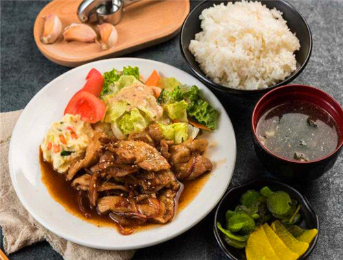 味来烤肉饭加盟