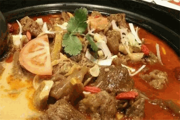 牛一厨筋头巴脑牛肉火锅加盟