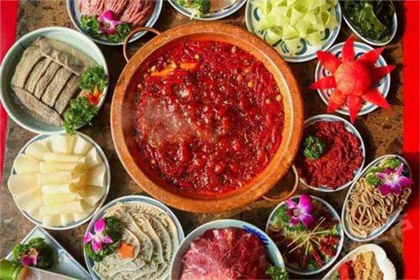 凹串串老火锅加盟