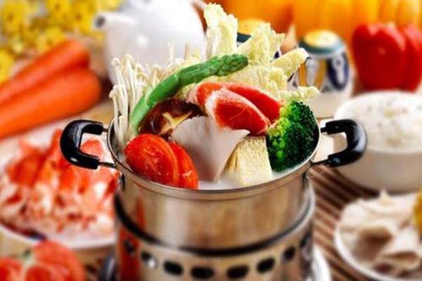 绿蚁小红炉串串火锅加盟