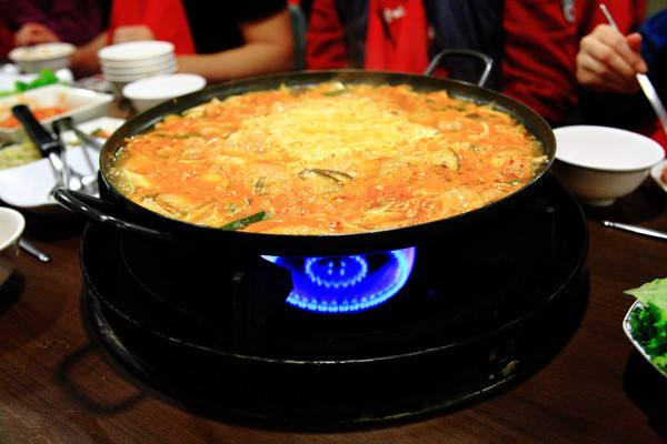 幸福的紫菜包饭韩国料理加盟