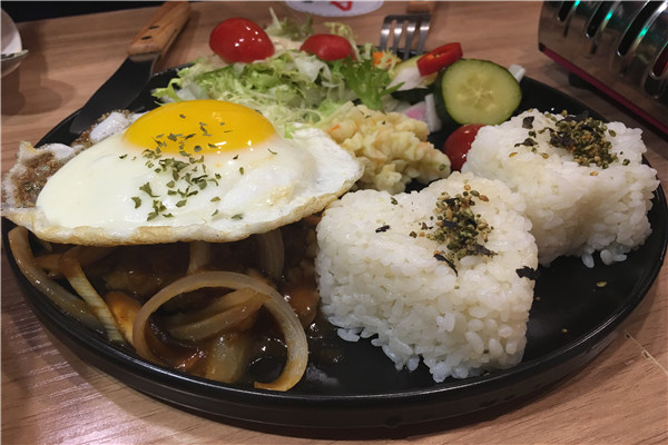 豆腐村韩国料理加盟