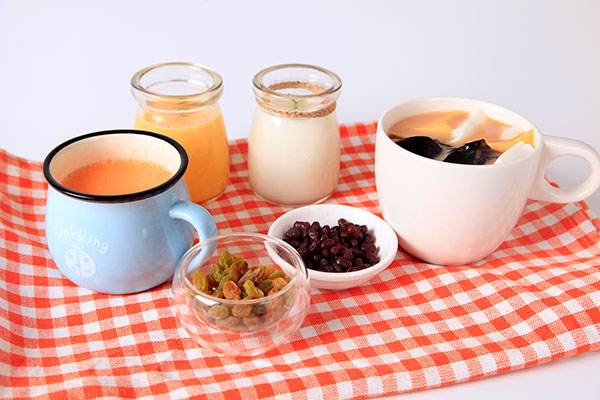 珑叶奶茶加盟