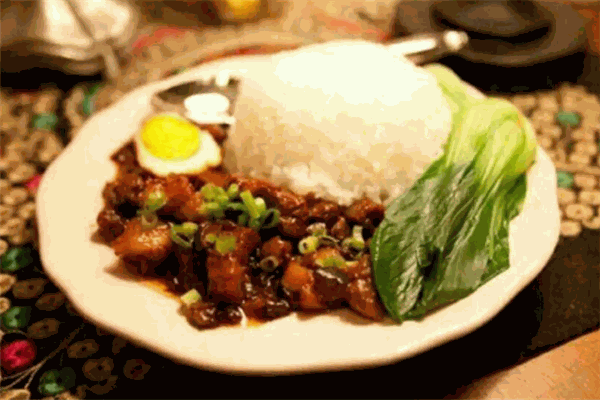 锅先生卤肉饭加盟