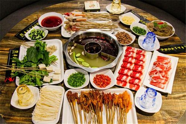 大有签坤串串香火锅