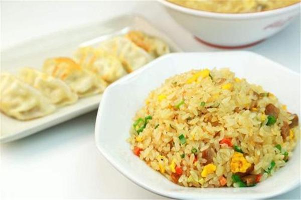 画生活炒饭小姐