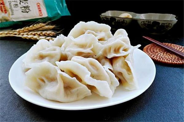 男煮饺