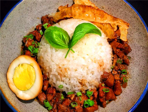吉东家卤肉饭
