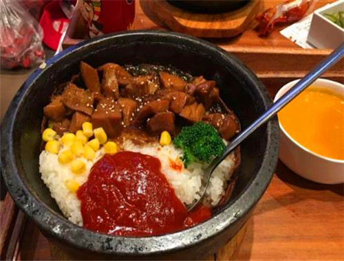 汉拿山韩式石锅拌饭加盟