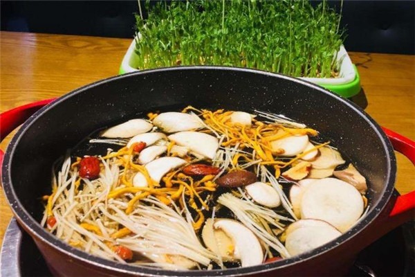 菌妹子山珍坊菌汤火锅