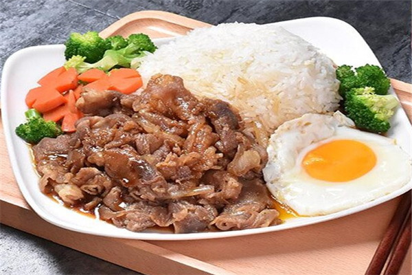 陈在龙日式牛肉饭加盟