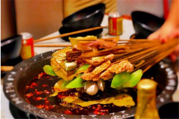 蕊七串串香加盟