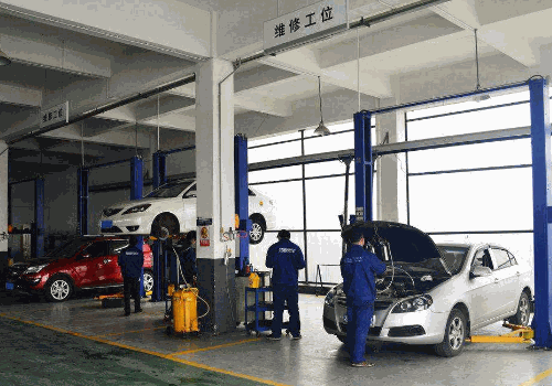 汽修店的未来:挑战与机遇并存