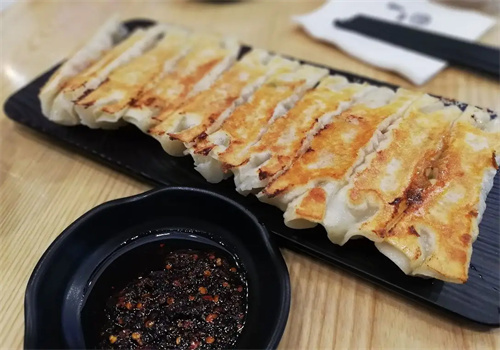 八方云集锅贴水饺专门店加盟