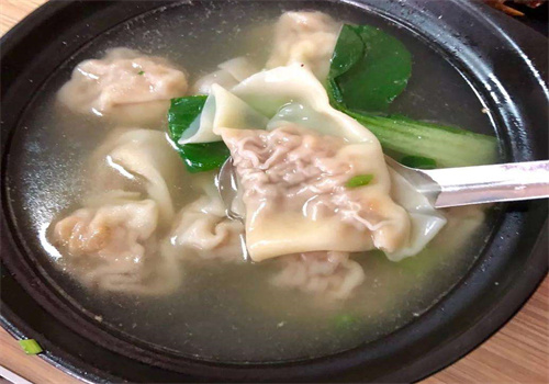 老姜砂锅馄饨加盟