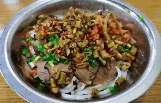 阿城牛货牛卤粉面馆
