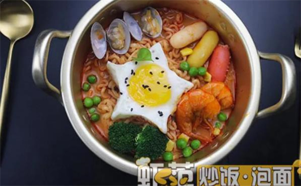 虾范炒饭泡面