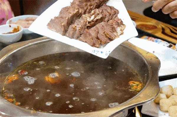 牛来牛往卤味牛肉火锅