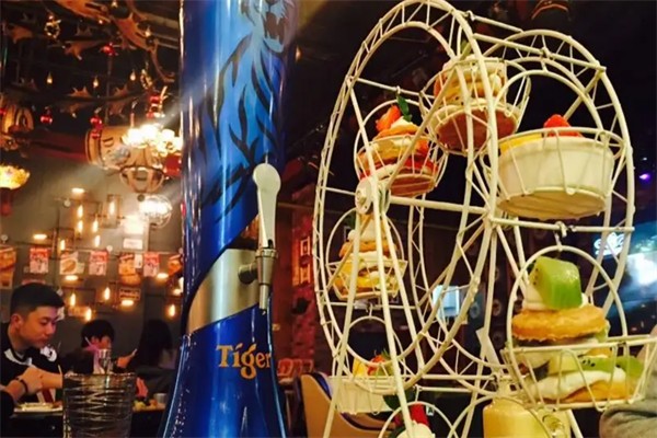 侯斯顿海鲜主题餐吧加盟