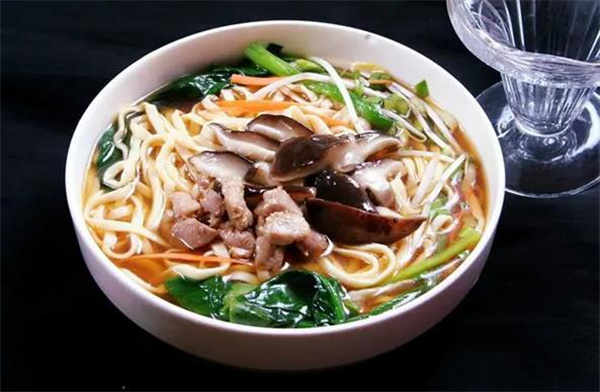 黄嘉家餐饮
