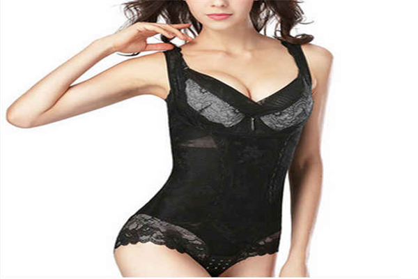 梦璐莉莎美体内衣加盟